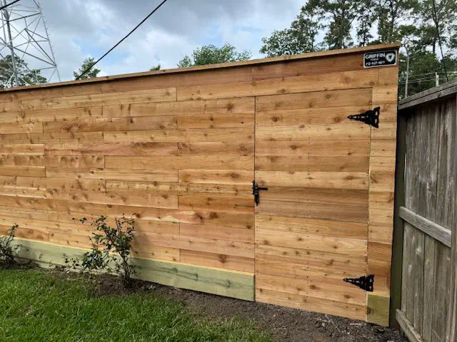 Fence installation and repair by Griffin Fence Houston crew