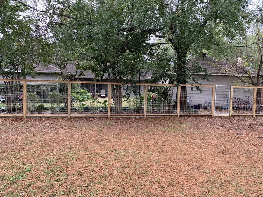 Fence installation work by Griffin Fence crew Houston TX