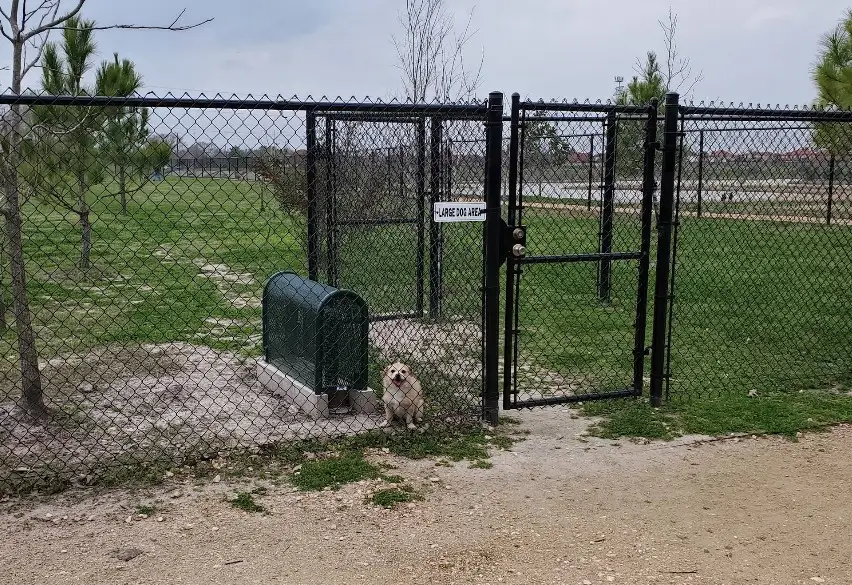 Dog run fence installation Houston TX